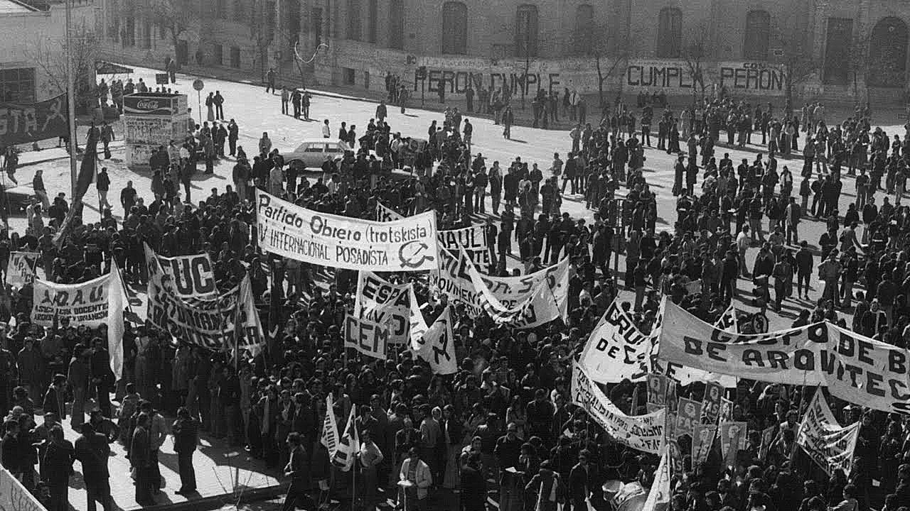 En 1930 se creó la Confederación General del Trabajo que estaba compuesta por socialistas, sindicalistas, comunistas y anarquistas.