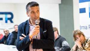 En Río Negro, Sergio Massa y sus dos polos políticos