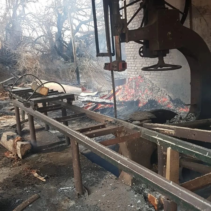 Los daños provocados por el incendio fueron totales. (foto: Jorge Tanos)