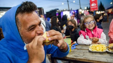Feria gastronómica y ballenas son los atractivos de Puerto Madryn para el feriado largo