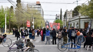 Organizaciones sociales se unirán en una manifestación en  Casa de Gobierno. (Foto Archivo Matías Subat).-