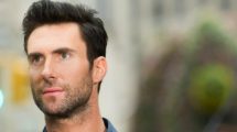 Imagen de Una modelo aseguró tener una aventura con Adam Levine y lo incomodó en público