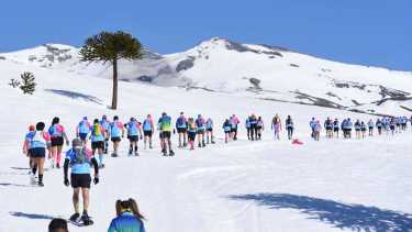 La carrera se disputó en el predio del Cerro Caviahue Ski Resort, con un entorno natural privilegiado y que tiene vista al volcán Copahue. Foto: Florencia Salto
