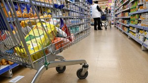 Cipolletti invertirá más de 180 millones en asistencia alimentaria durante el primer semestre