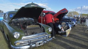Autos antiguos en Neuquén en fotos: más de 25.000 visitantes tuvo la exposición