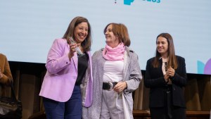 Arabela Carreras expuso en el «Foro de Lideresas»  que se realizó en Córdoba