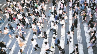 Contra una política parroquial