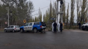 Encontraron el cuerpo de un hombre en una chacra de Valentina Sur en Neuquén 