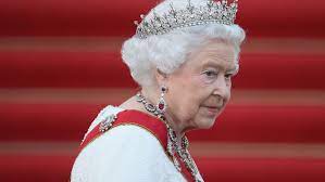 La reina Isabel II, una modernizadora que llevó la monarquía británica al siglo XXI