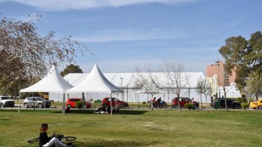 La feria del libro de Neuquén 2022 se realizará durante 10 días desde el 15 de septiembre. Foto: Matías Subat.