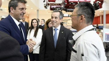 Sergio Massa se involucró en la crisis de la producción de cubiertas.