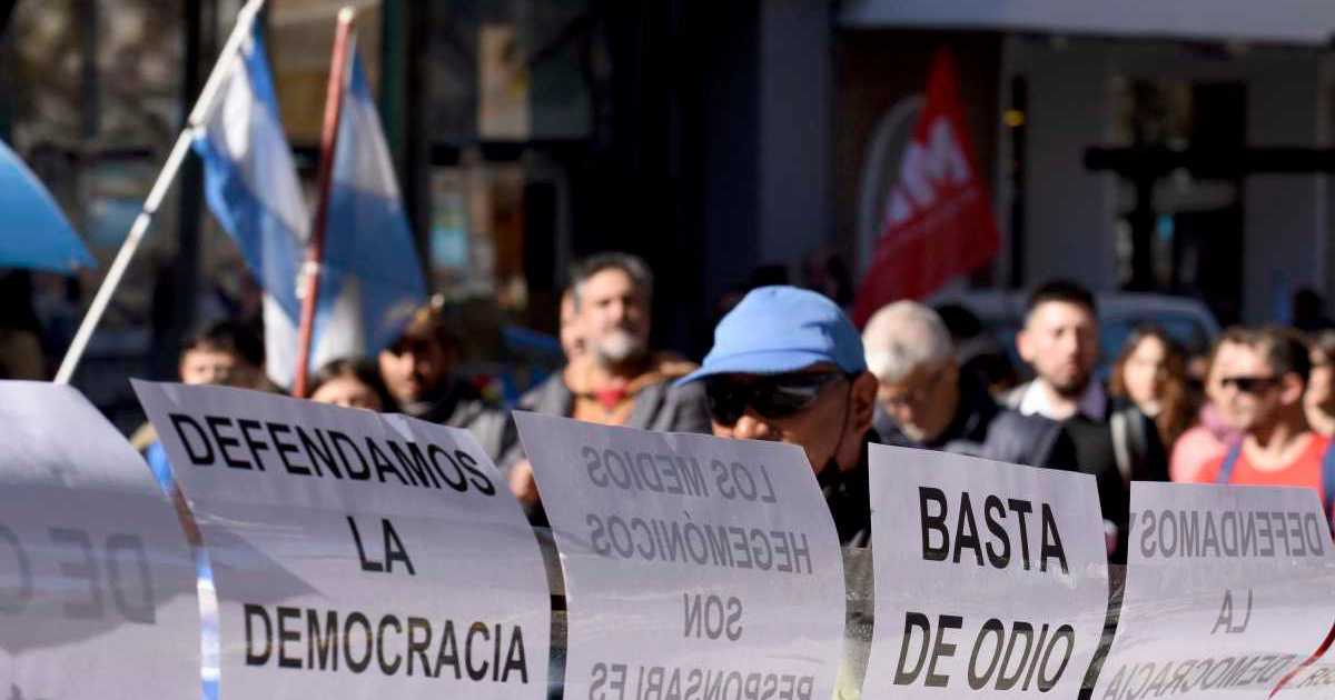 Discursos de odio y la necesidad de una regulación, según la Defensoría ...