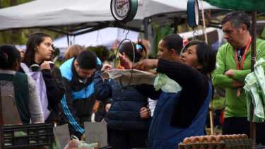 los clientes ya no se llevan los productos por kilos si no por unidades. (Matías Subat)