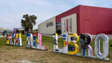 Ingeniero neuquino presenta “América” en la Feria del Libro