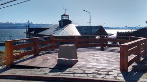 El enorme cráter del Centro Cívico de Bariloche ahora es un mirador