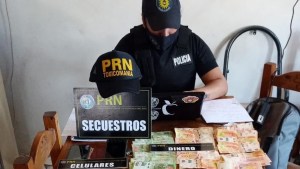Un matrimonio y sus dos hijos manejaban un «kiosco» de venta de cocaína en Roca