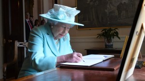 Qué dice la última carta que Simon Dorante Day le envió a la Reina Isabel II sobre su identidad