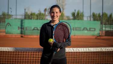 Tenis: se juega el Regional de Menores en Roca con Romina Puglia como invitada de lujo