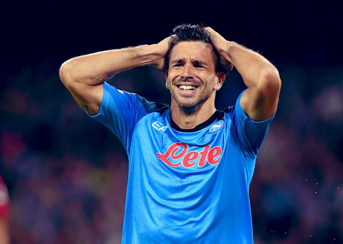 Gio no lo puede creer. El argentino facturó en la victoria parcial de Napoli sobre Liverpool. Foto: @championsleague