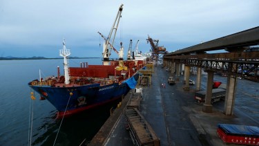 El 2023 cerró con un déficit comercial de US$ 6.926 millones por fuerte caída de exportaciones