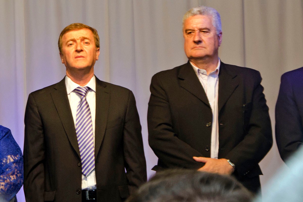 Tortoriello y Baratti en diciembre del 2015, en ocasión del traspaso del gobierno de Cipolletti. Foto Archivo.