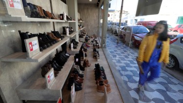 La actividad comercial significa el mayor aporte, pero su evolución solo acompañó a la inflación. Foto: Marcelo Ochoa