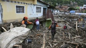 Un deslave arrasó con un pueblo de Venezuela: 22 muertos y 52 desaparecidos