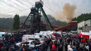 Ya son 40 los muertos por una explosión en una mina de carbón en Turquía