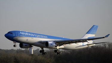 Trabajadores de Aerolíneas Argentinas irán al paro este miércoles 28 de febrero. Archivo).-
