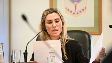 La jueza que presidió el tribunal, Florencia Caruso (Florencia Salto) 