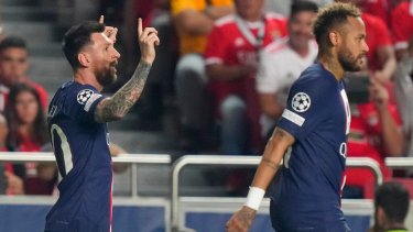 La Pulga anotó un golazo para abrir el marcador en Lisboa. (AP Photo/Armando Franca)