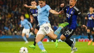 Julián Álvarez anotó para el City y Di María fue figura en la Juventus por Champions