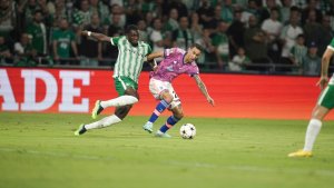 Julián Álvarez fue titular en el empate sin goles del Manchester City por Champions