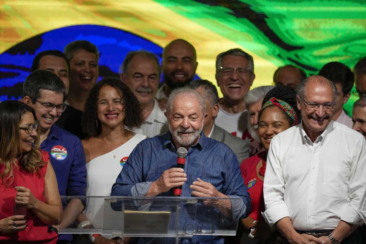 Lula dio su primer discurso tras el triunfo en las elecciones de Brasil. (Foto: AP)