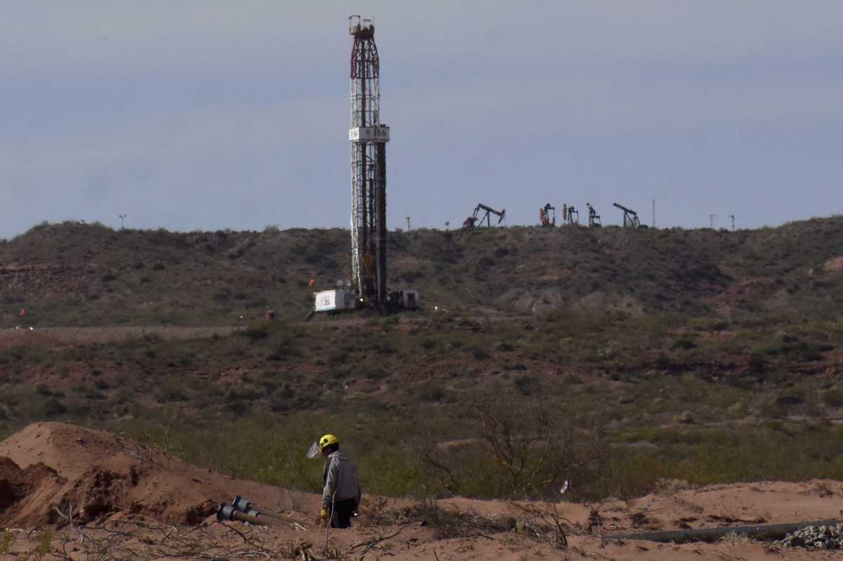 Los yacimientos de shale oil de Vaca Muerta impulsaron las extracciones en febrero. (Foto: archivo Matías Subat)