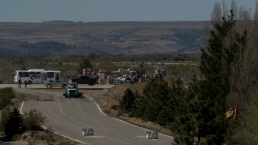 El avión de Emiratos Árabes dejó tecnología satelital para instalar en un campo de la región