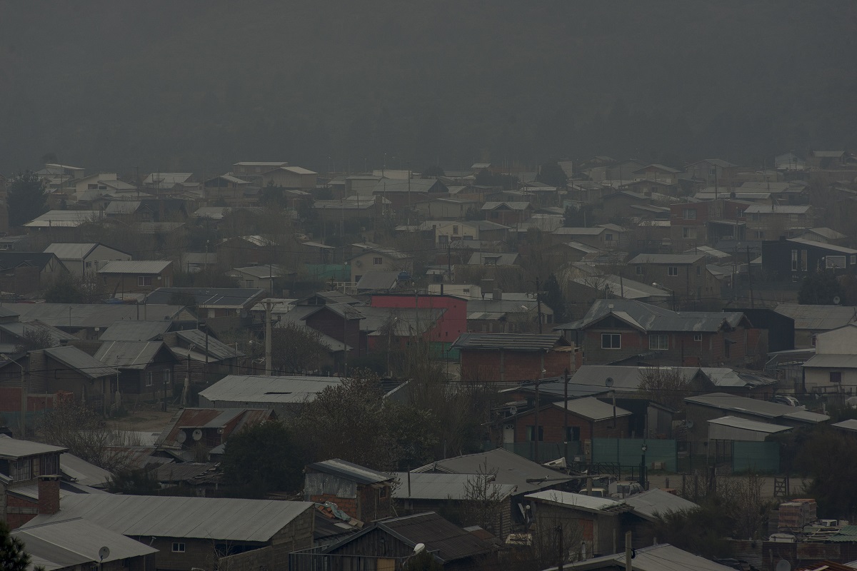 El incendio en el basural afecta a los barrios más cercanos. Foto: archivo
