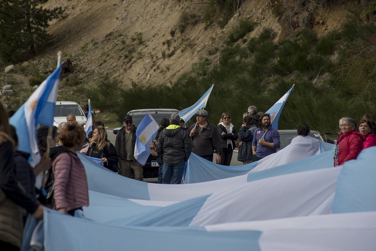 La manifestación en Villa Mascardi sobre la Ruta Nacional 40 fue encabezada por Patricia Bullrich el 2 de octubre del año pasado. Foto Archivo: Marcelo Martínez