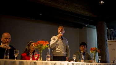 Aníbal Tortoriello presentó el nuevo sello de la fuerza, Cambia Río Negro. Foto: Marcelo Martinez