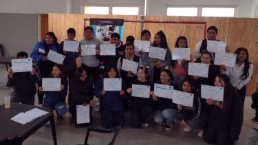 Una veintena de jóvenes de Mencué se capacitaron. Foto: Gentileza. 