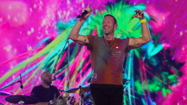 Coldplay suspendió shows en Brasil por la salud de Chris Martin. 