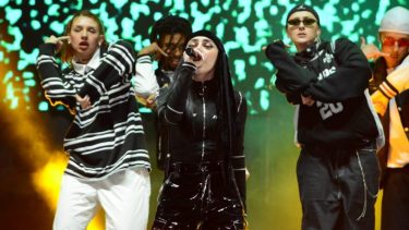 Nicki Nicole se presentará junto a Trueno y La T y la M en el primer día de la fiesta. 