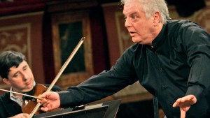 Barenboim anuncia que se retira de actividades por una «grave enfermedad neurológica»