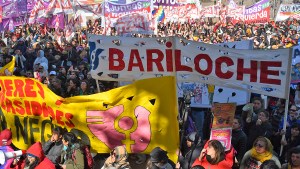 Bariloche elegida para el Encuentro de Mujeres y Disidencias por el conflicto en Mascardi