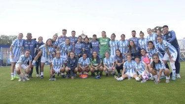 Racing y una polémica decisión en su plantel femenino.