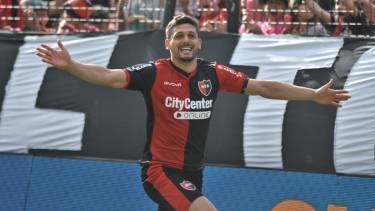 "Juanchón" García abrió el camino a la victoria de Newell's sobre Boca. 