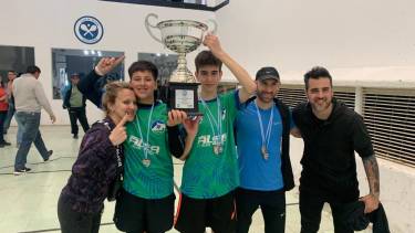 El jacobaccino Guiliano Martínez Palmes y el roquense Fausto Raimondo ganaron la medalla de oro en 49° Campeonato Argentino de Pelota Paleta. Foto:  gentileza. 
