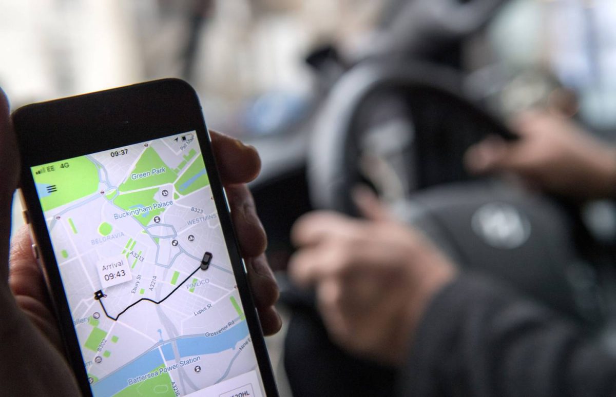 El viajante se encontró con el cobro de la exorbitante suma cuando revisó la app de Uber en su teléfono.-