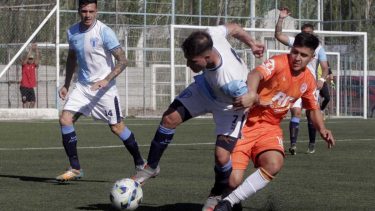 La Amistad y Roca no se sacaron ventajas en Cipolletti. (Foto: Oscar Livera)