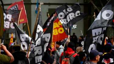 El pago de salarios y asistencia a merenderos, el compromiso de Di Luca con las organizaciones